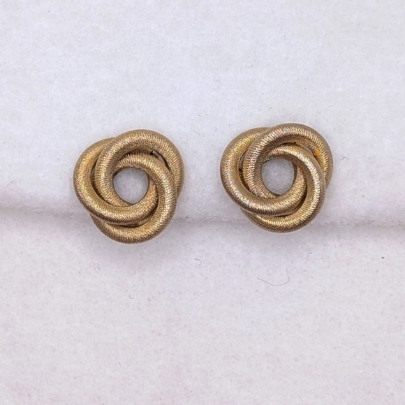Vintage Sarah Coventry Gold Tone Knot Clip On Earrings - Picture 1 of 3